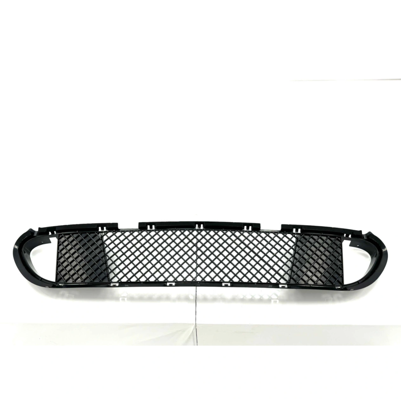 Central Lower Grille Assembly for BMW 5-Series E60 E61 (2003-2010) in M-Tech / M Paket style