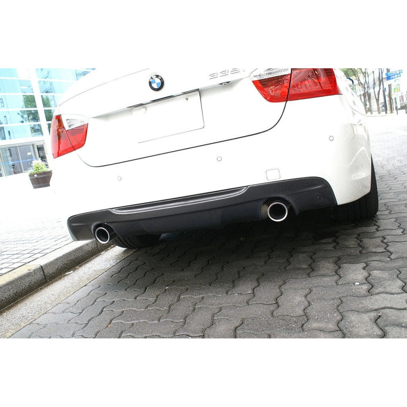 Split diffuser (O-O) for rear M-Tech bumper BMW 3-Series E90 (2005-2011)