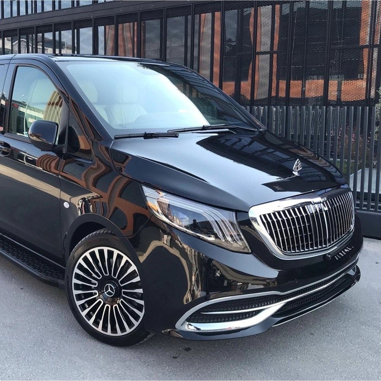 Body kit w stylu Maybach do Mercedesa-Benz Vito W447 (2015-2024)