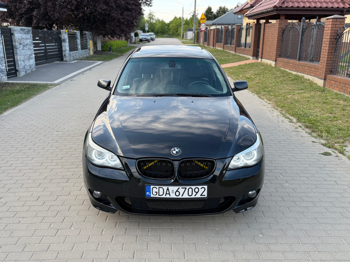 Zderzak przedni przód BMW E60 E61 M pakiet Zderzak goły – sama skorupa