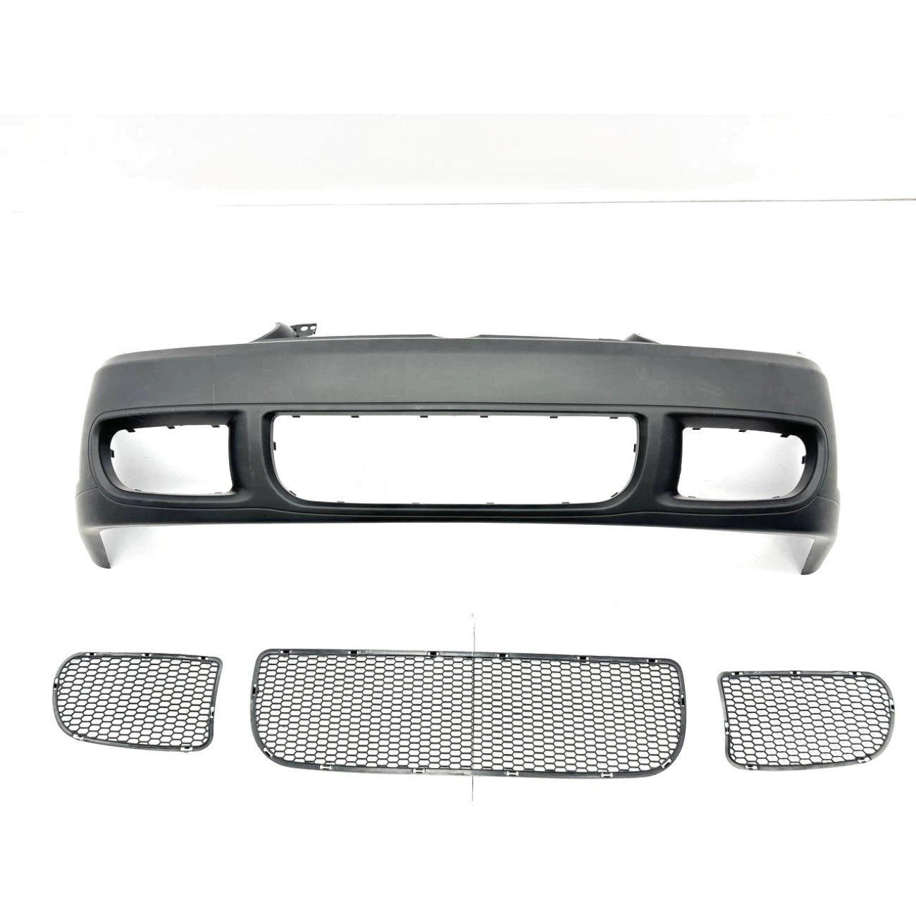 Front Bumper for Volkswagen Golf 4 (1997-2003) in R32 style