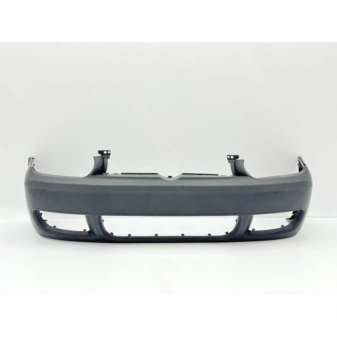 Front Bumper for Volkswagen Golf 4 (1997-2003) in R32 style