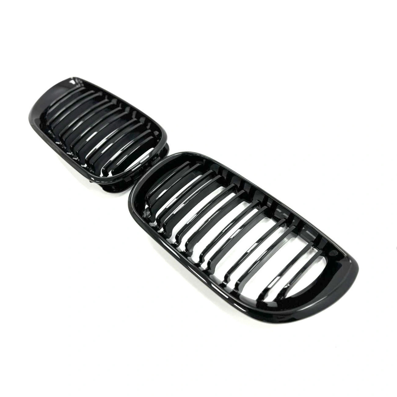 Radiator Grilles (Nostrils) for BMW 3-Series E46 (Gloss Black/Double)