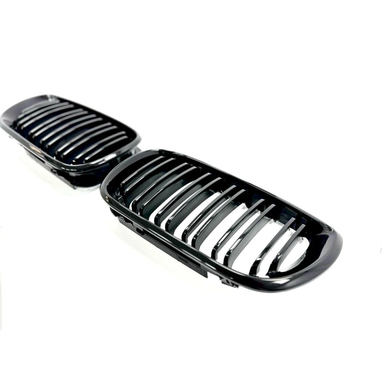 Radiator Grilles (Nostrils) for BMW 3-Series E46 (Gloss Black/Double)