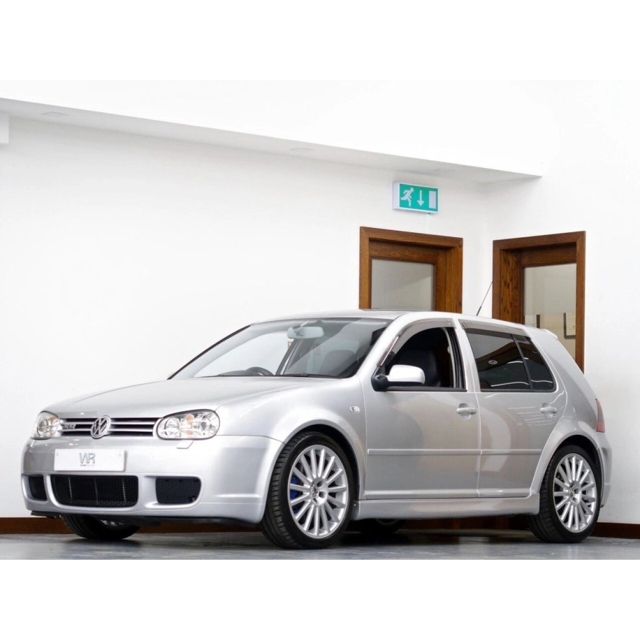 Front Bumper for Volkswagen Golf 4 (1997-2003) in R32 style