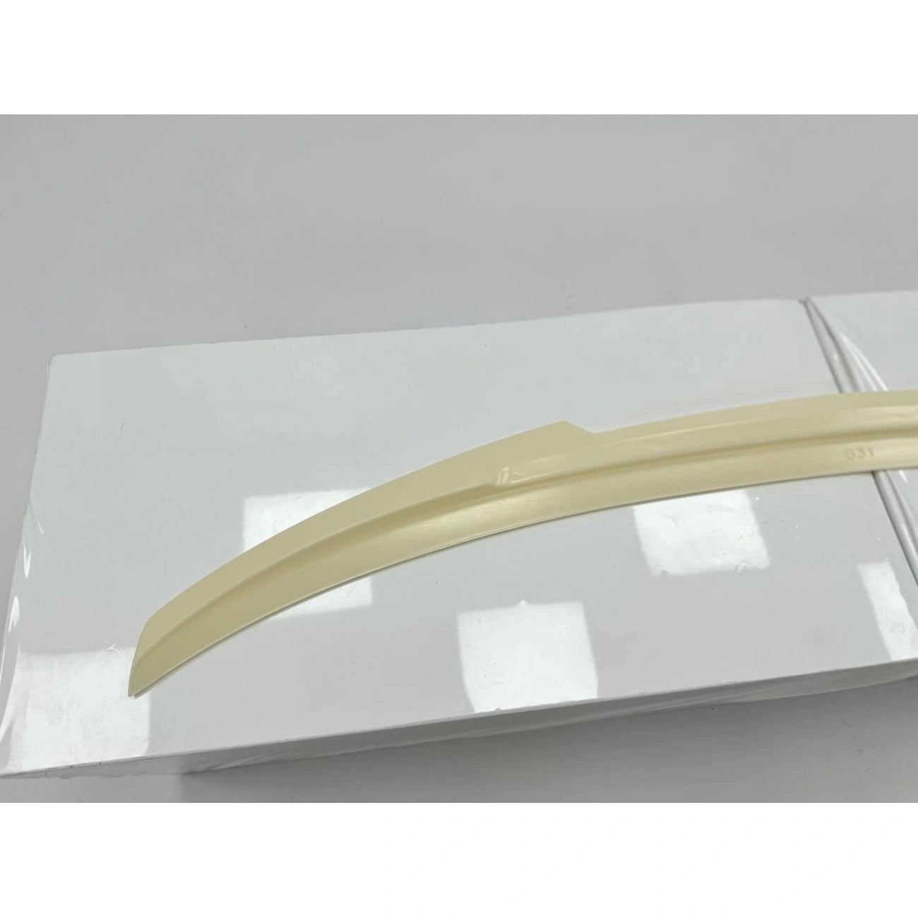 Spoiler klapy bagażnika w stylu M4 do BMW serii 3 F30 (2011-2018)
