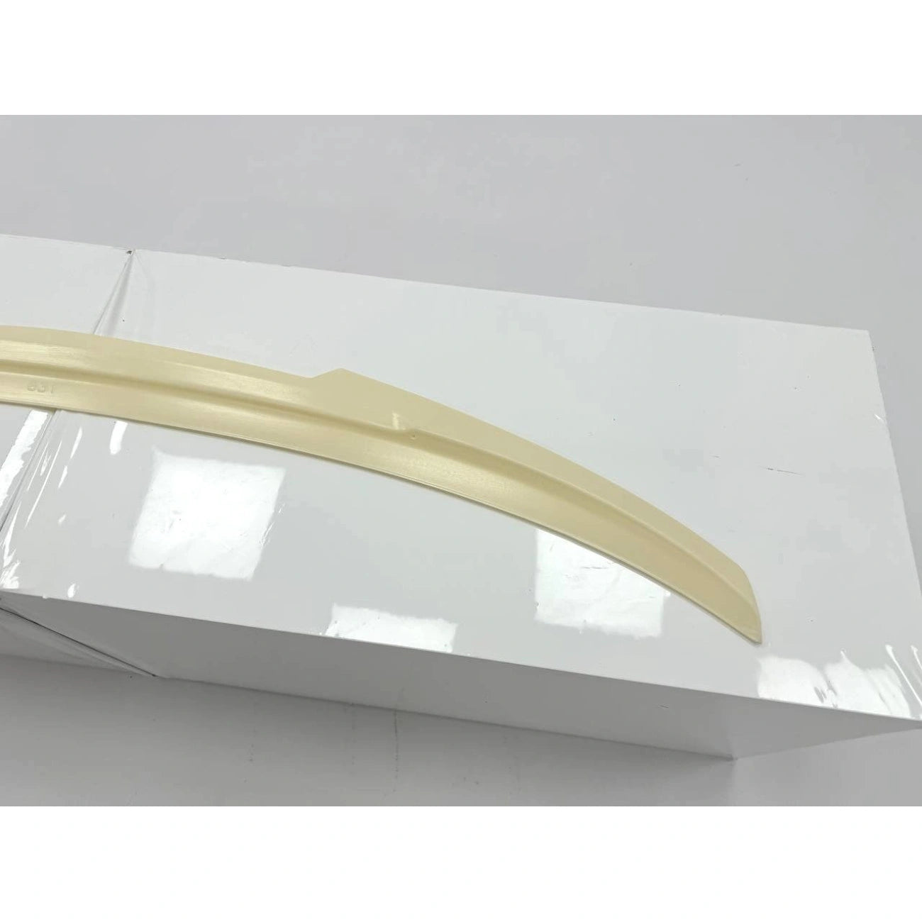 Spoiler klapy bagażnika w stylu M4 do BMW serii 3 F30 (2011-2018)