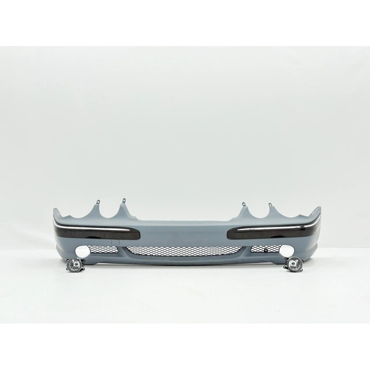 Zderzak przedni Mercedes-Benz W210 AMG E55 Look (2000-2002)