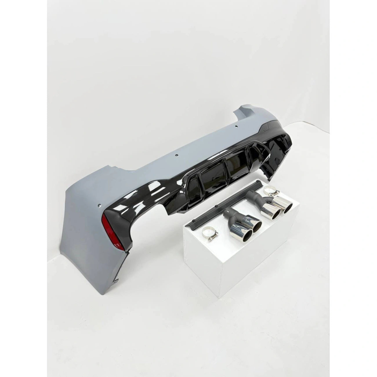 Rear bumper assembly for BMW 5-Series G30 (2020-2023) in M5-Look style