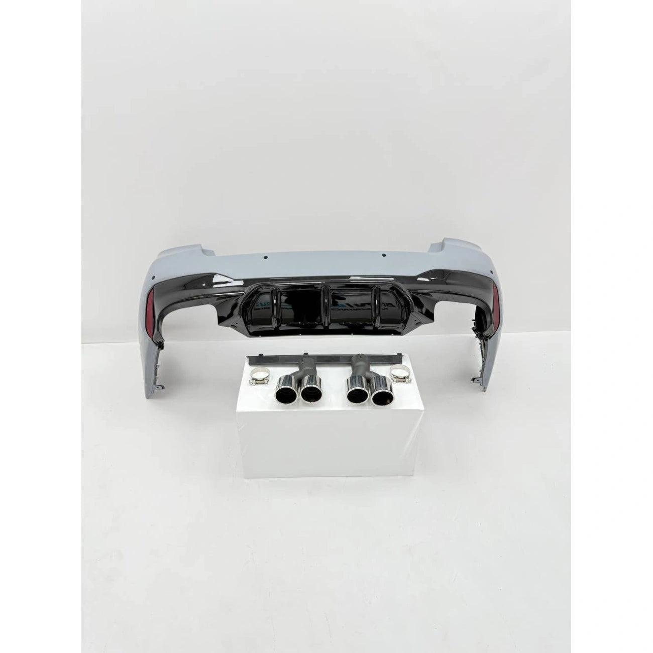 Rear bumper assembly for BMW 5-Series G30 (2020-2023) in M5-Look style