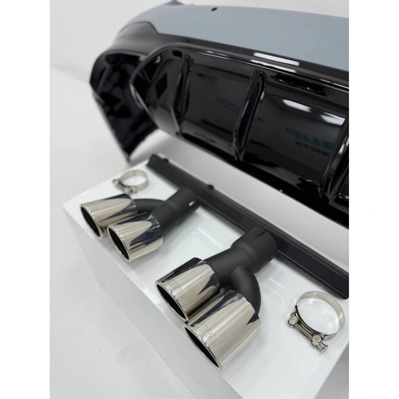 Rear bumper assembly for BMW 5-Series G30 (2020-2023) in M5-Look style
