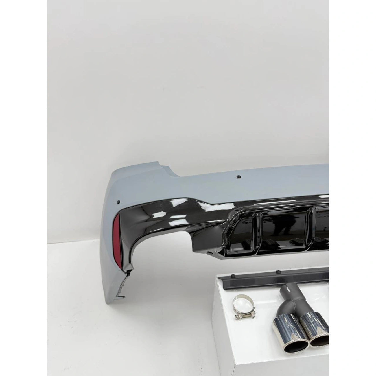 Rear bumper assembly for BMW 5-Series G30 (2020-2023) in M5-Look style