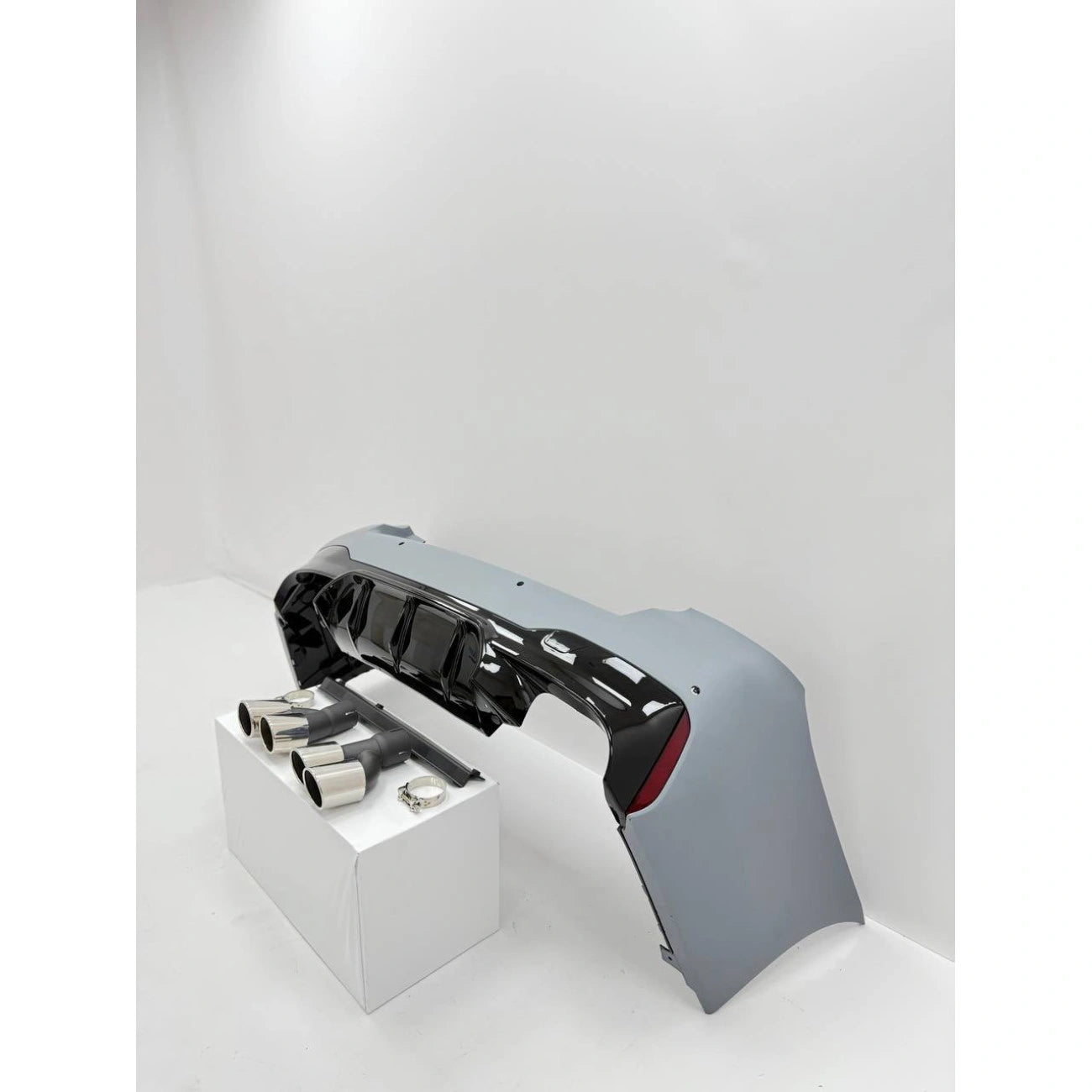 Rear bumper assembly for BMW 5-Series G30 (2020-2023) in M5-Look style