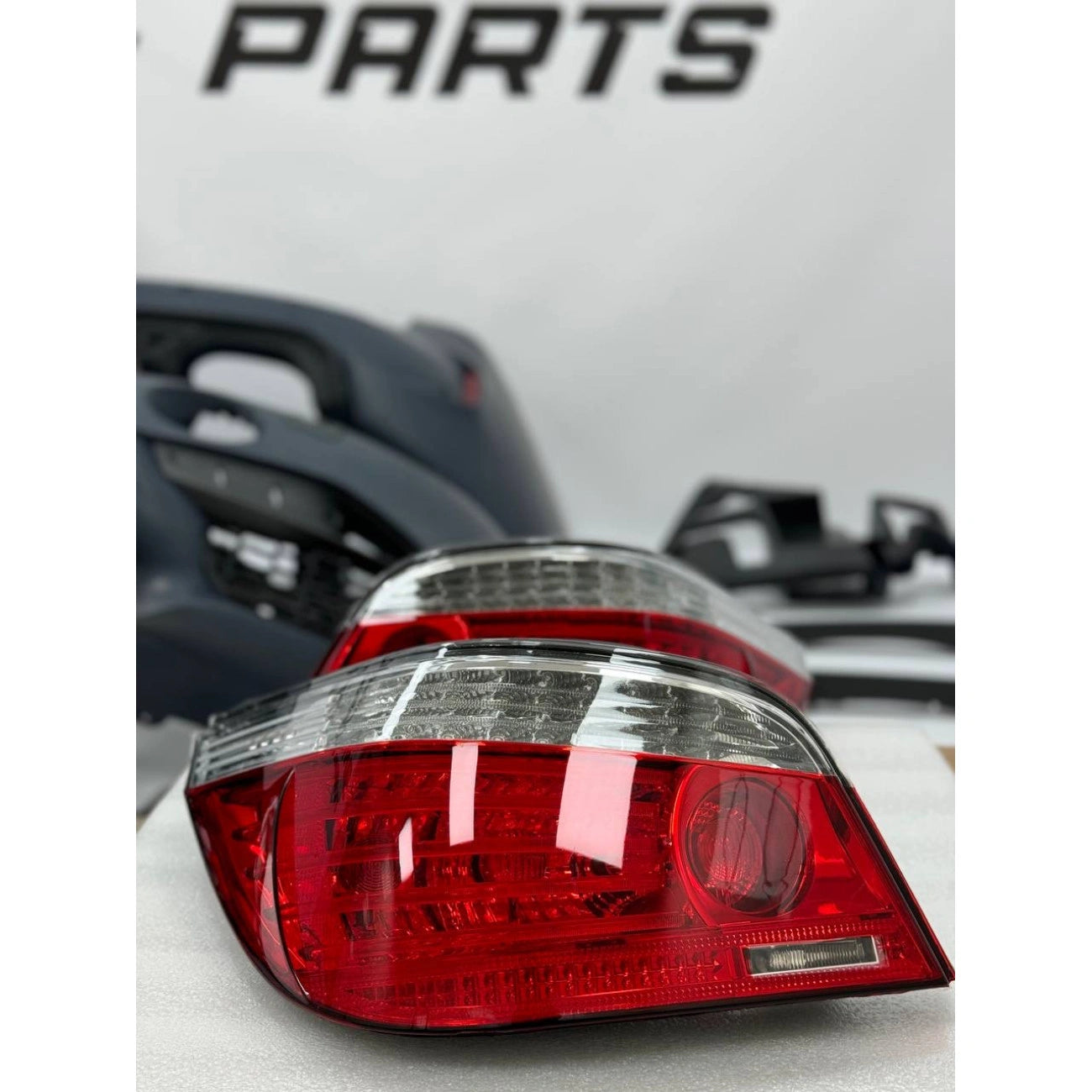 Lampy tylne do BMW E60 (04.2003-03.2007) (Modyfikacja do BMW E60 LCI)