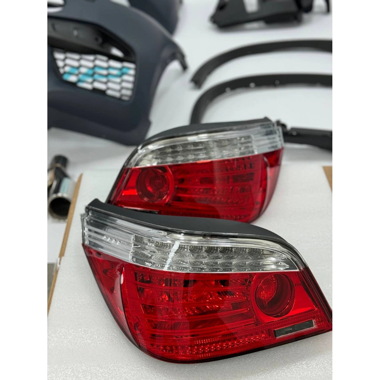 Lampy tylne do BMW E60 (04.2003-03.2007) (Modyfikacja do BMW E60 LCI)