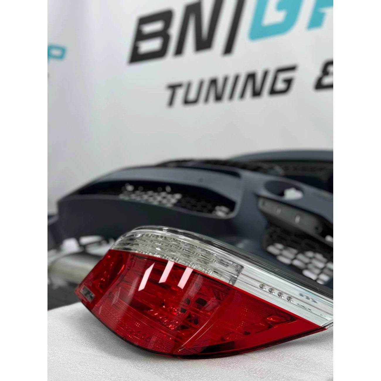 Lampy tylne do BMW E60 (04.2003-03.2007) (Modyfikacja do BMW E60 LCI)