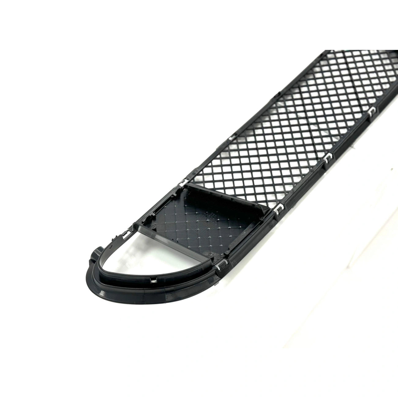 Central Lower Grille Assembly for BMW 5-Series E60 E61 (2003-2010) in M-Tech / M Paket style