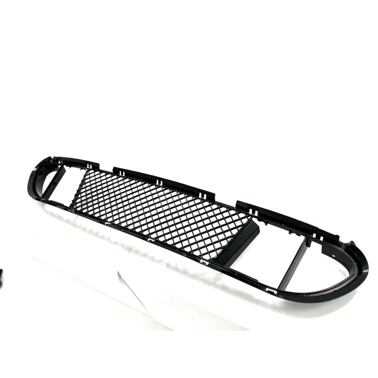 Kratka Atrapa zderzaka BMW E60 E61 M Pakiet  (2003-2010) w stylu M-Tech M Package