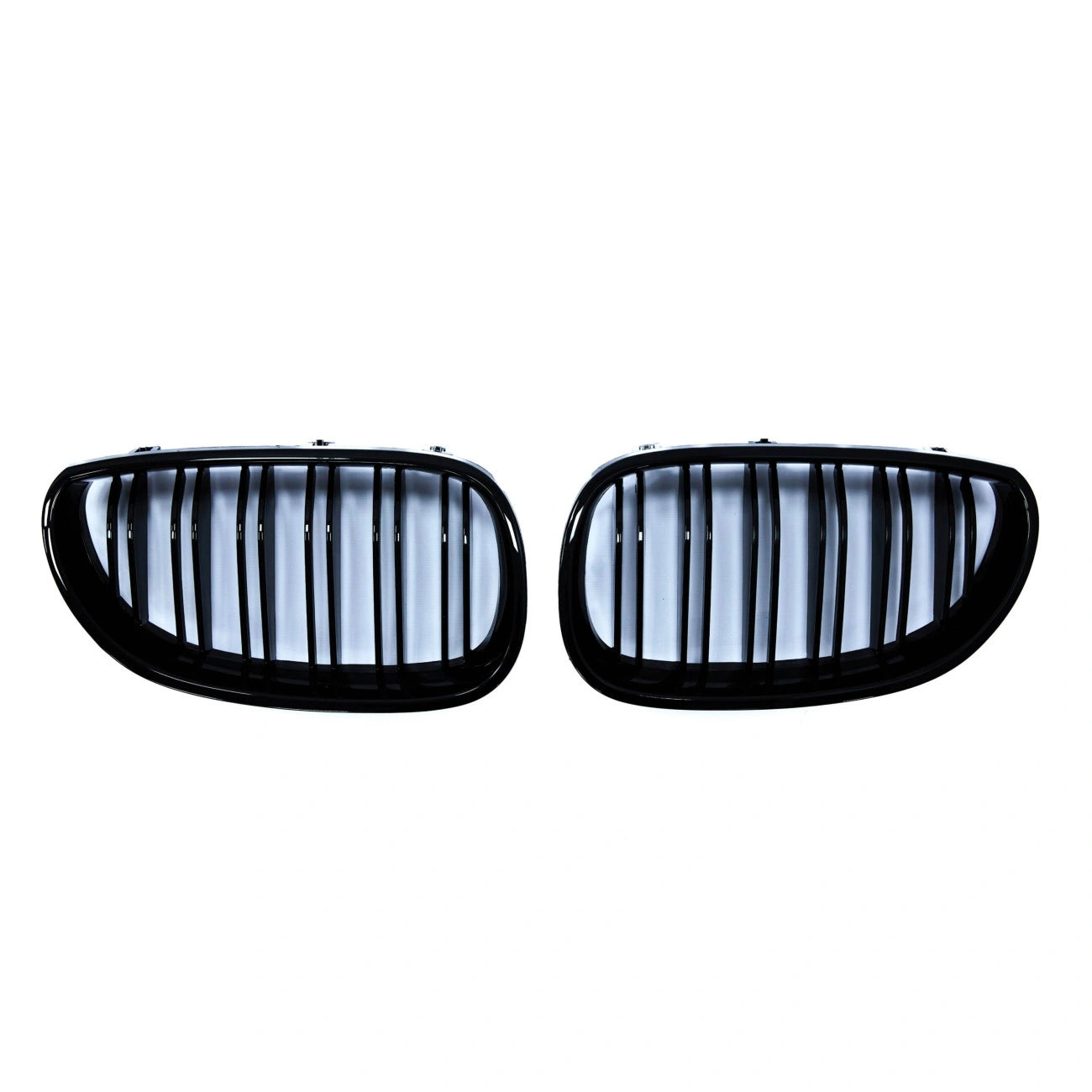 Front bumper assembly with radiator grilles BMW 5-Series E60/E61 (2003-2010) in M5-Look style