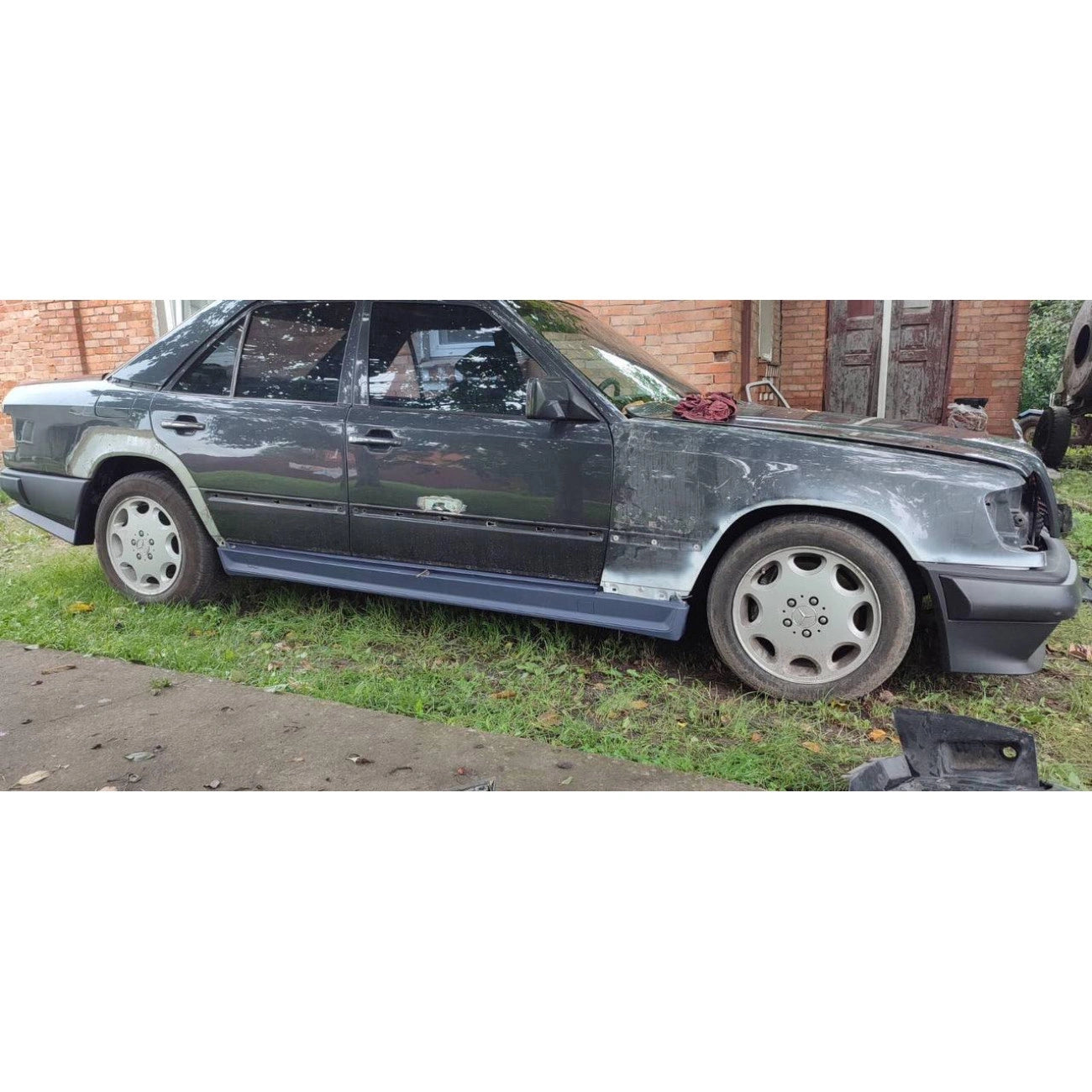 Body kit Mercedes-Benz E-Class W124 C124 S124 (10.1989-06.1996) AMG Gen I Design