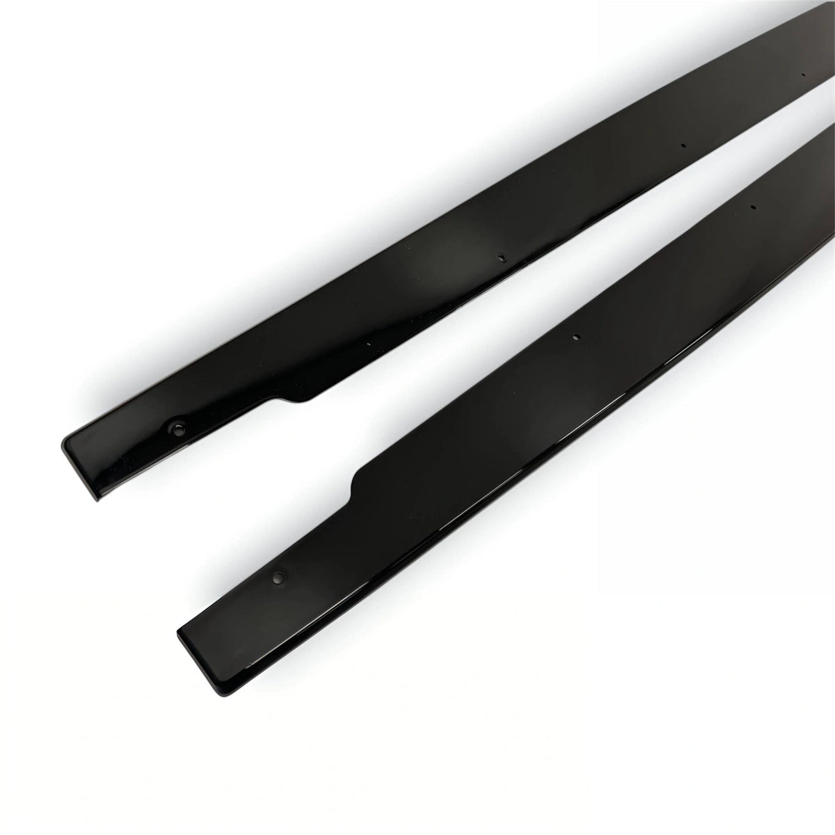 Dokładki Listwy pod progi do BMW E90 E91 w stylu M-Performance 2005–2011 – 2 szt. czarny połysk